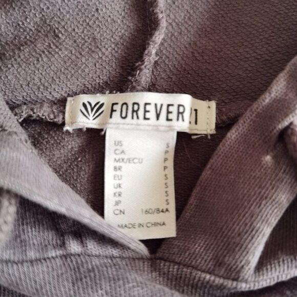 Cropped Grey Acid Wash Athletic Hoddie by Forever21 - Picture 6 of 6